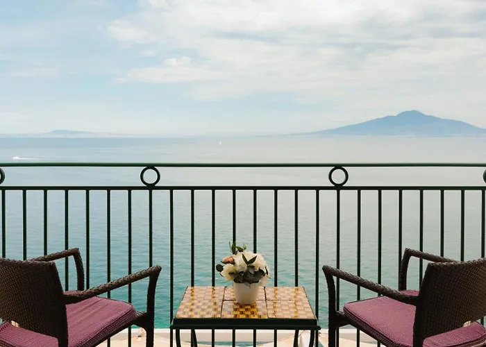 Bellevue Syrene Hotel 5*