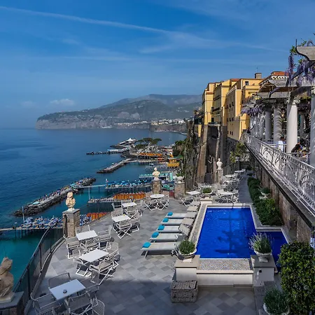 Hotel Bellevue Syrene 5*