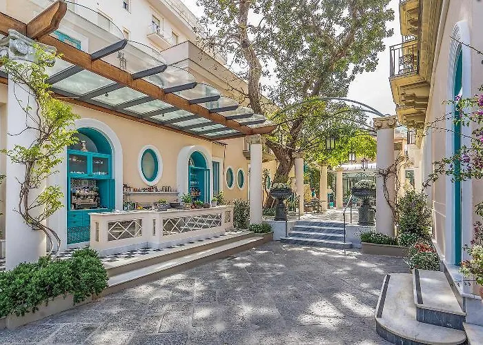 Hotel Bellevue Syrene 5*