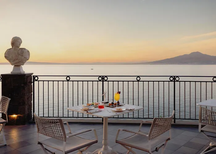 Bellevue Syrene Hotel 5*